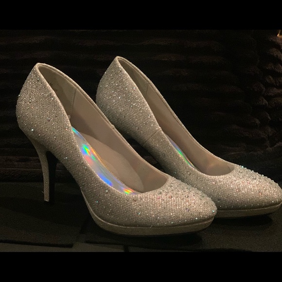 Silver sparkle evening shoes - Picture 4 of 4